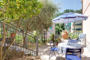 Splendido appartamento con giardino e 3 posti auto La Spezia
